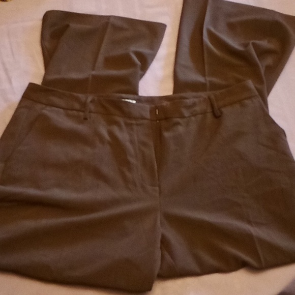 NWT - $39.95 AVENUE Woman's Charcoal Gray Wide Leg Pants Size 18 - Picture 7 of 9